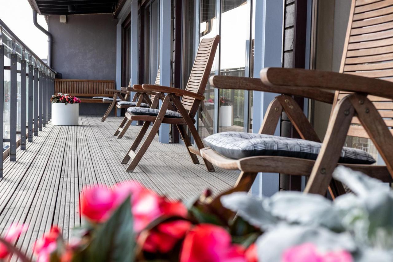 Hotel Kolumbs Liepāja Екстериор снимка