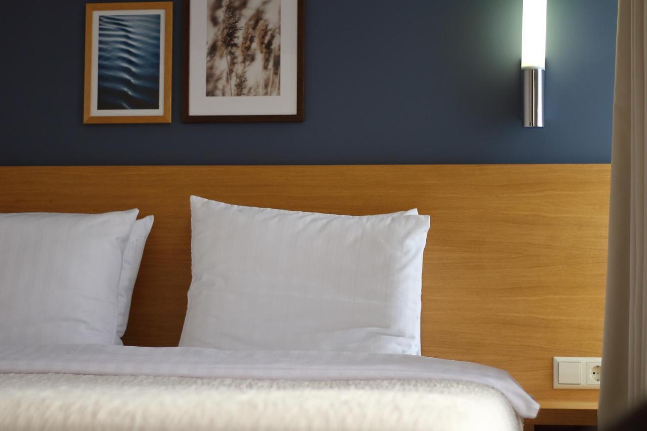 Hotel Kolumbs Liepāja Екстериор снимка