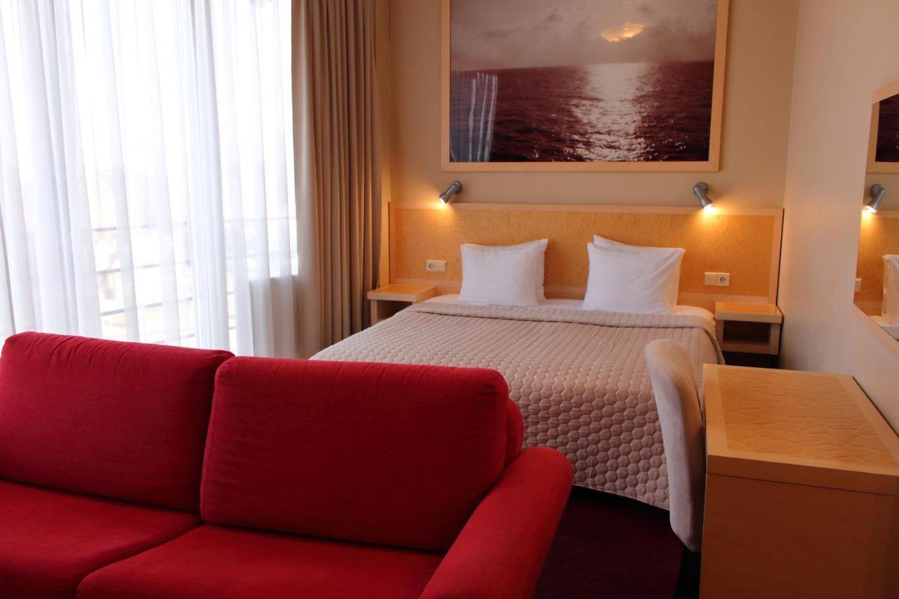 Hotel Kolumbs Liepāja Екстериор снимка