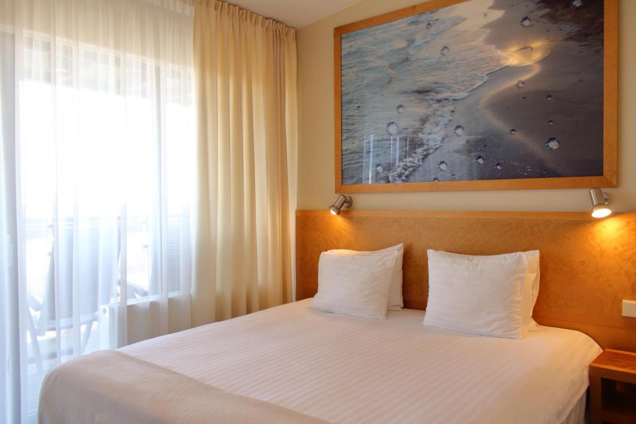 Hotel Kolumbs Liepāja Екстериор снимка