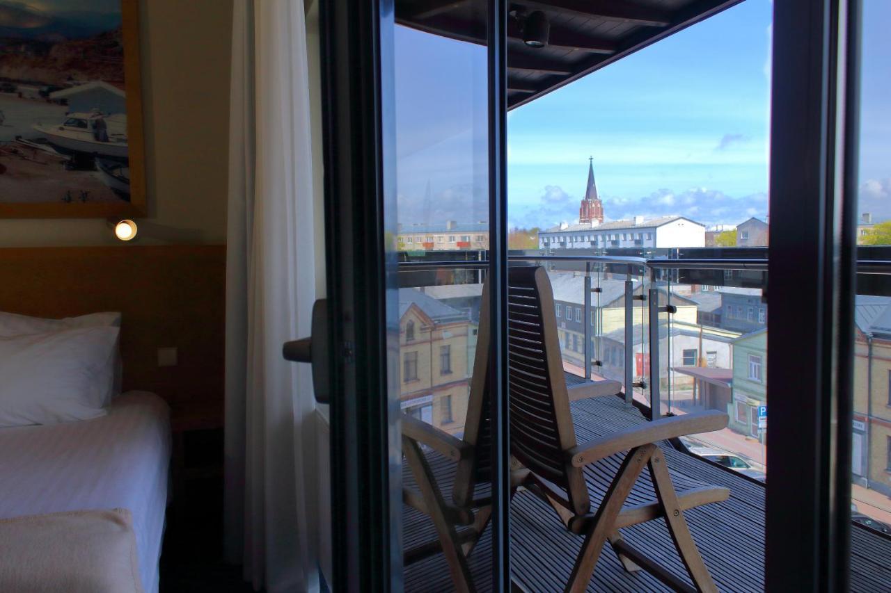 Hotel Kolumbs Liepāja Екстериор снимка