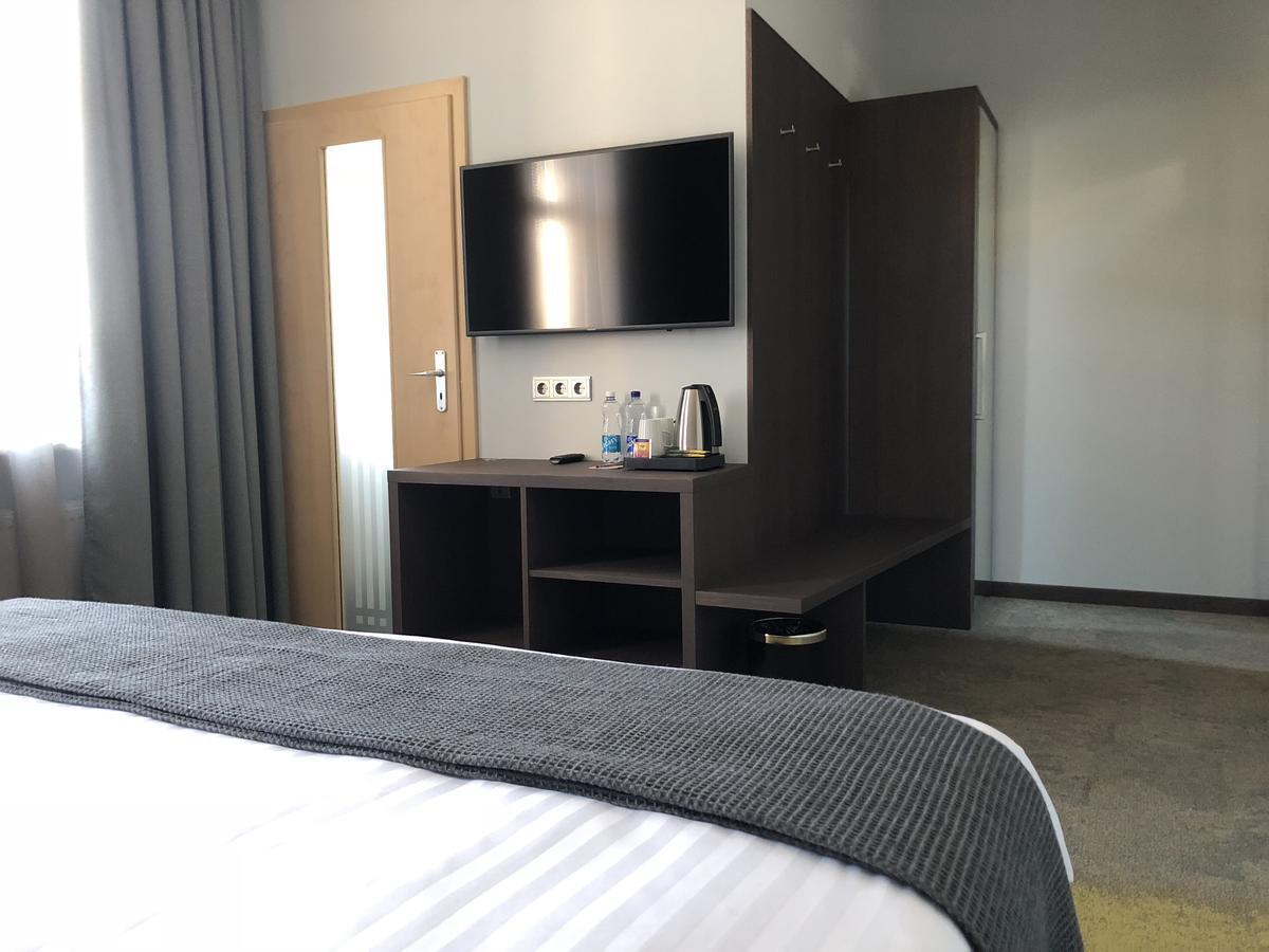 Hotel Kolumbs Liepāja Екстериор снимка