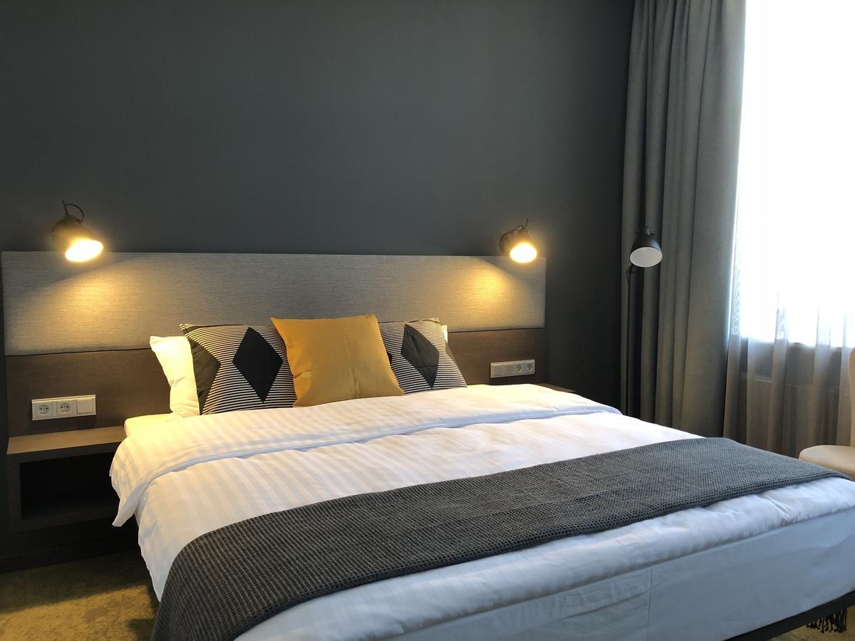 Hotel Kolumbs Liepāja Екстериор снимка