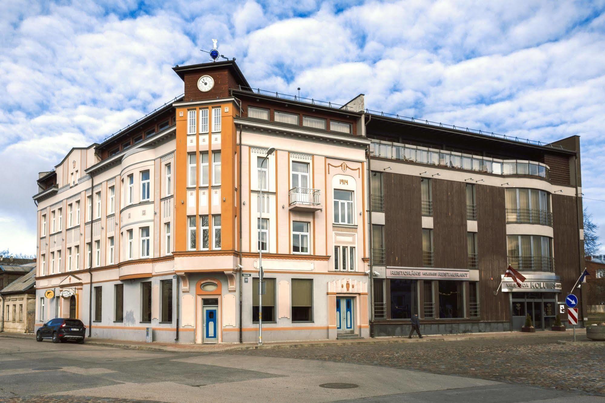 Hotel Kolumbs Liepāja Екстериор снимка